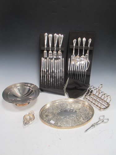 Lot 376 - Silver plated flatware service (loose), tray,...