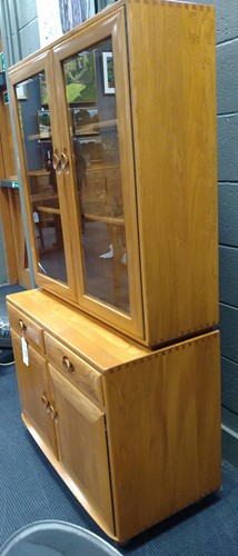 Lot 274 - An Ercol 'Windsor' elm bookcase