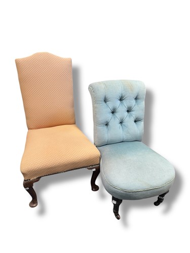 Lot 577 - A Victorian button back nursing chair, 80cm...