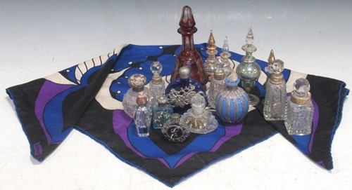 Lot 374 - A collection of silver mounted and other scent...