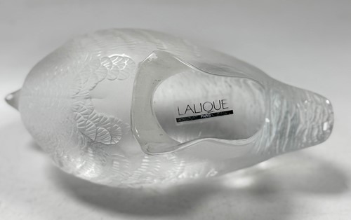 Lot 8 - A small collection of modern Lalique glass