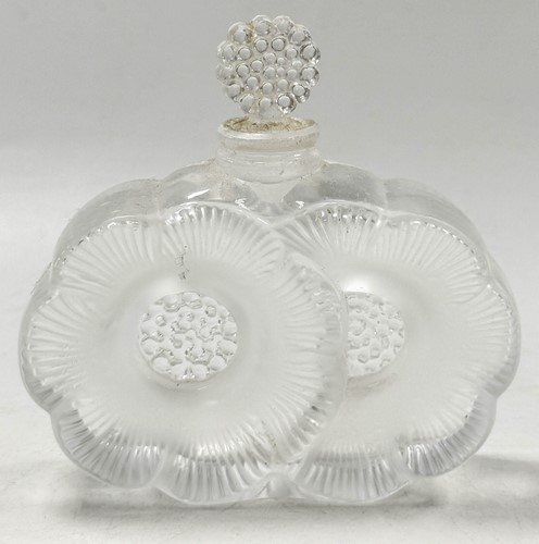 Lot 8 - A small collection of modern Lalique glass