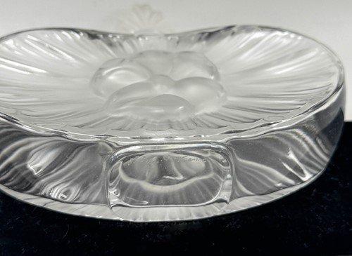 Lot 8 - A small collection of modern Lalique glass