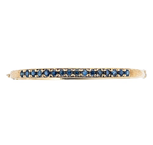 Lot 117 - A sapphire bangle