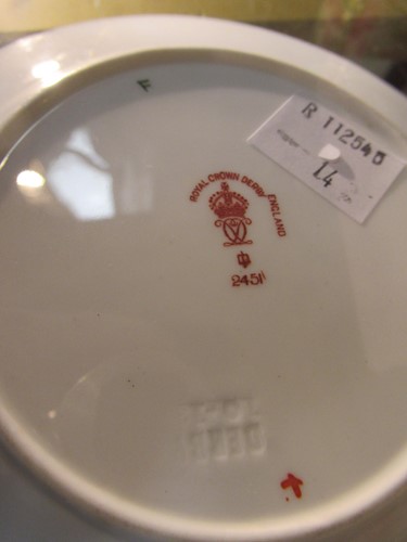 Lot 182 - A pair of Canton vases, two further Chinese...