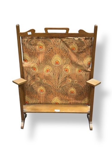 Lot 542 - An Arts & Crafts fire screen