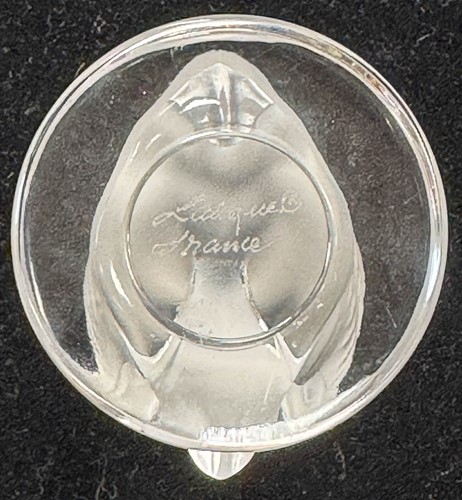 Lot 9 - Cygne, a pair of modern Lalique frosted glass paperweight
