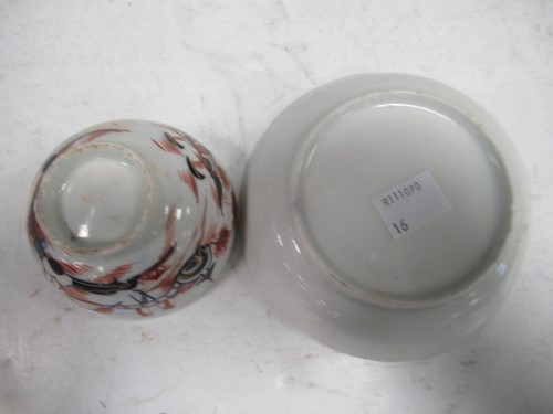Lot 13 - A Worcester blue and white dish decorated with...