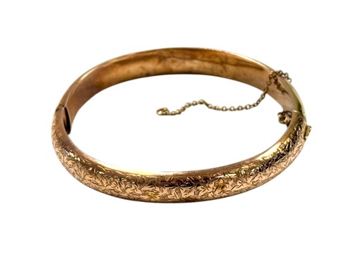 Lot 395 - A hallmarked 9ct gold bangle, weight 10.7g