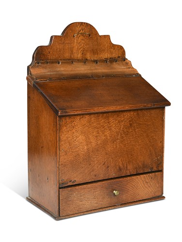 Lot 454 - A George III oak salt box
