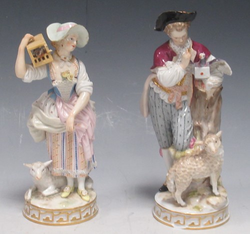 Lot 63 - A pair of Meissen figures of a lady and...