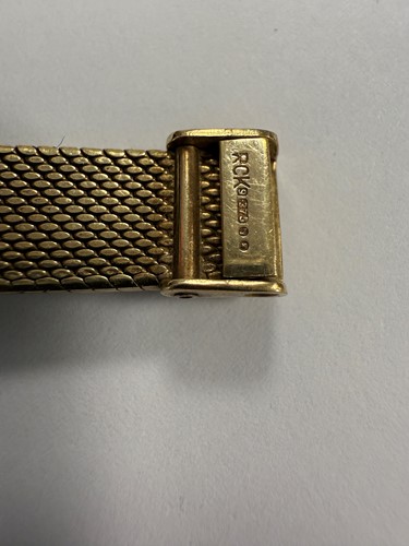 Lot 235 - Roy King for Bueche-Girod - A 9ct gold wristwatch