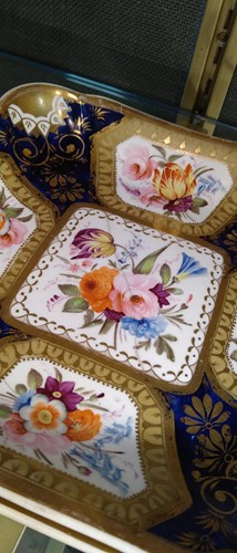 Lot 33 - Two pairs of Derby plates, one - pattern 309,...