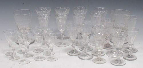Lot 120 - A group of 19th century and later glassware,...