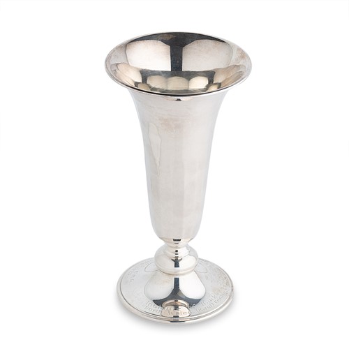 Lot 567 - An Elizabeth II silver trumpet vase