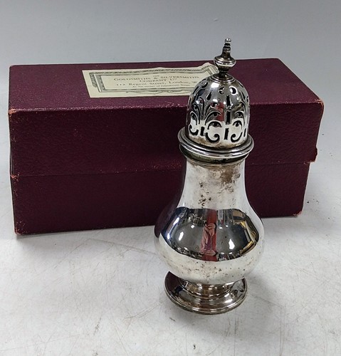Lot 332 - A Victorian silver sugar caster in the...