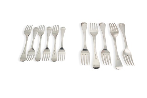 Lot 588 - York - Two sets of early 19th century silver forks