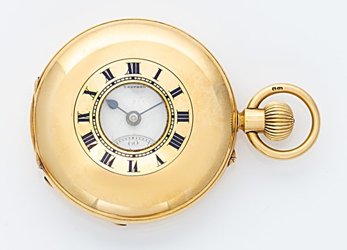 Lot 216 - W. W. Wilson, Croydon - An early 20th century 18ct gold half hunter pocket watch