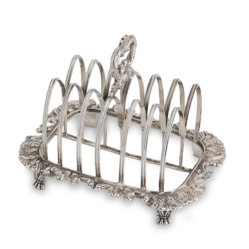 Lot 447 - A George III silver 7 bar toast rack