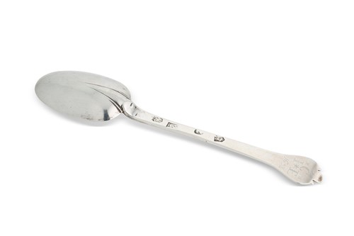 Lot 412 - A William III Britannia silver 'trefid' pattern spoon