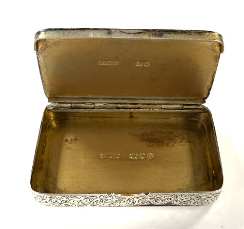 Lot 283 - A Victorian silver snuff box, mark of Sampson...