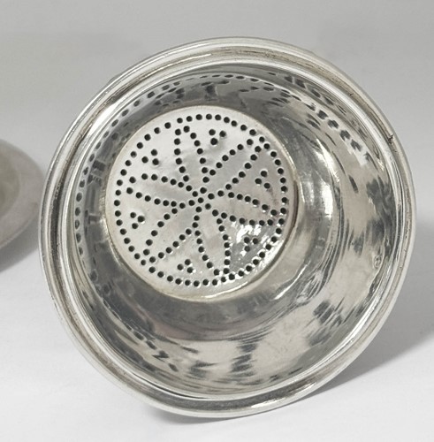 Lot 488 - A Victorian silver wine funnel with associated stand