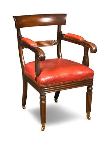 Lot 632 - A William IV mahogany desk chair
