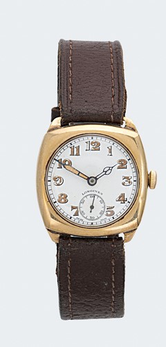 Lot 253 - Longines - A 9ct gold wristwatch
