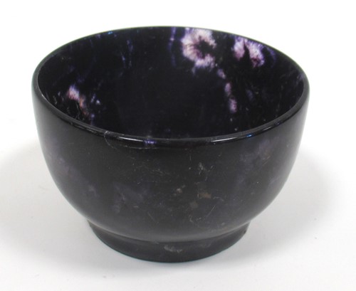 Lot 87 - A small Blue John bowl, 6.5cm diameter