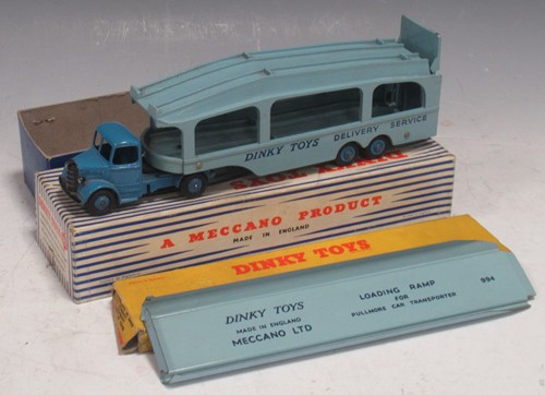 Lot 301 - A Dinky Toys 982 and 994, Pullmore Car...