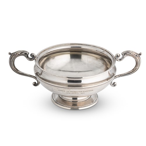 Lot 543 - A George V silver 2 handled fruit bowl