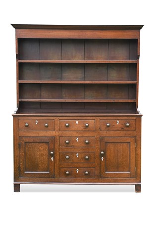 Lot 435 - An oak dresser, 18th century