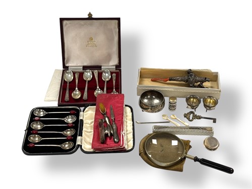 Lot 258 - An assortment of silver and plated wares and...