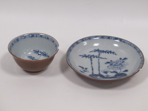 Lot 204 - A Nanking Cargo Batavian tea bowl and saucer
