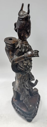 Lot 56 - A Chinese gilt bronze female deity, late Ming Dynasty (1368-1644)