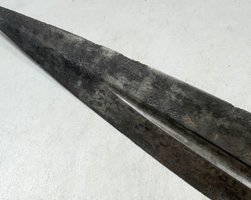 Lot 95 - A Persian sword