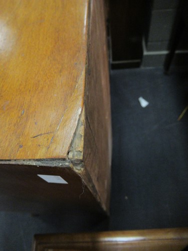 Lot 669 - A Regency mahogany bow front chest of drawers,...