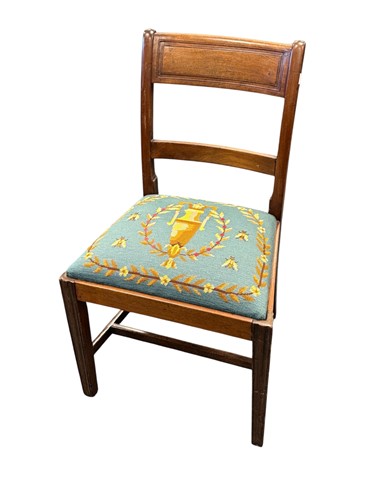 Lot 561 - A pair of George III mahogany dining chairs,...