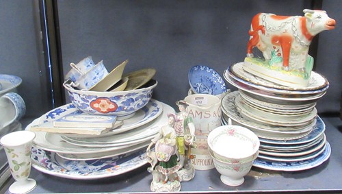 Lot 112 - Ceramics to include a small group of fish...