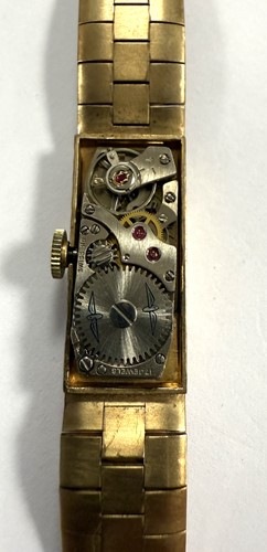 Lot 263 - Rotary - A 9ct gold wristwatch