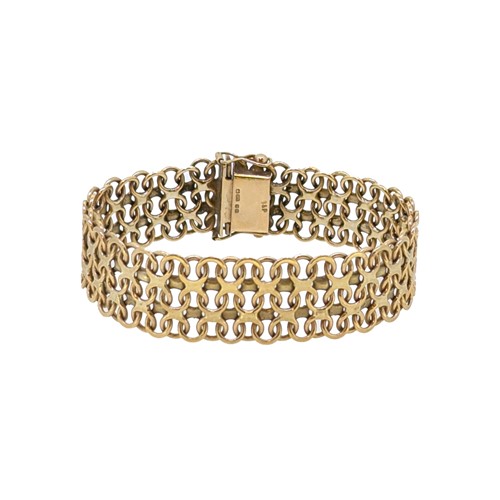 Lot 82 - A late 20th century 9ct gold bracelet