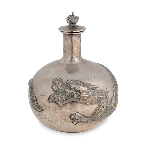 Lot 390 - An early 20th century Chinese export metalwares flask