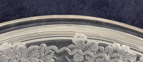 Lot 5 - Berbere, a Lalique frosted and polished glass charger