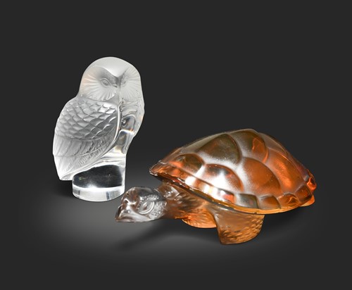 Lot 10 - Caroline, a modern Lalique amber and clear glass turtle
