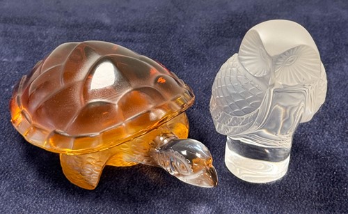 Lot 10 - Caroline, a modern Lalique amber and clear glass turtle