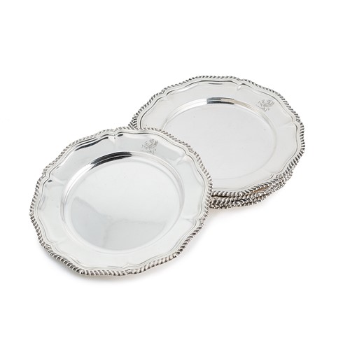 Lot 539 - A set of six George V silver side dishes
