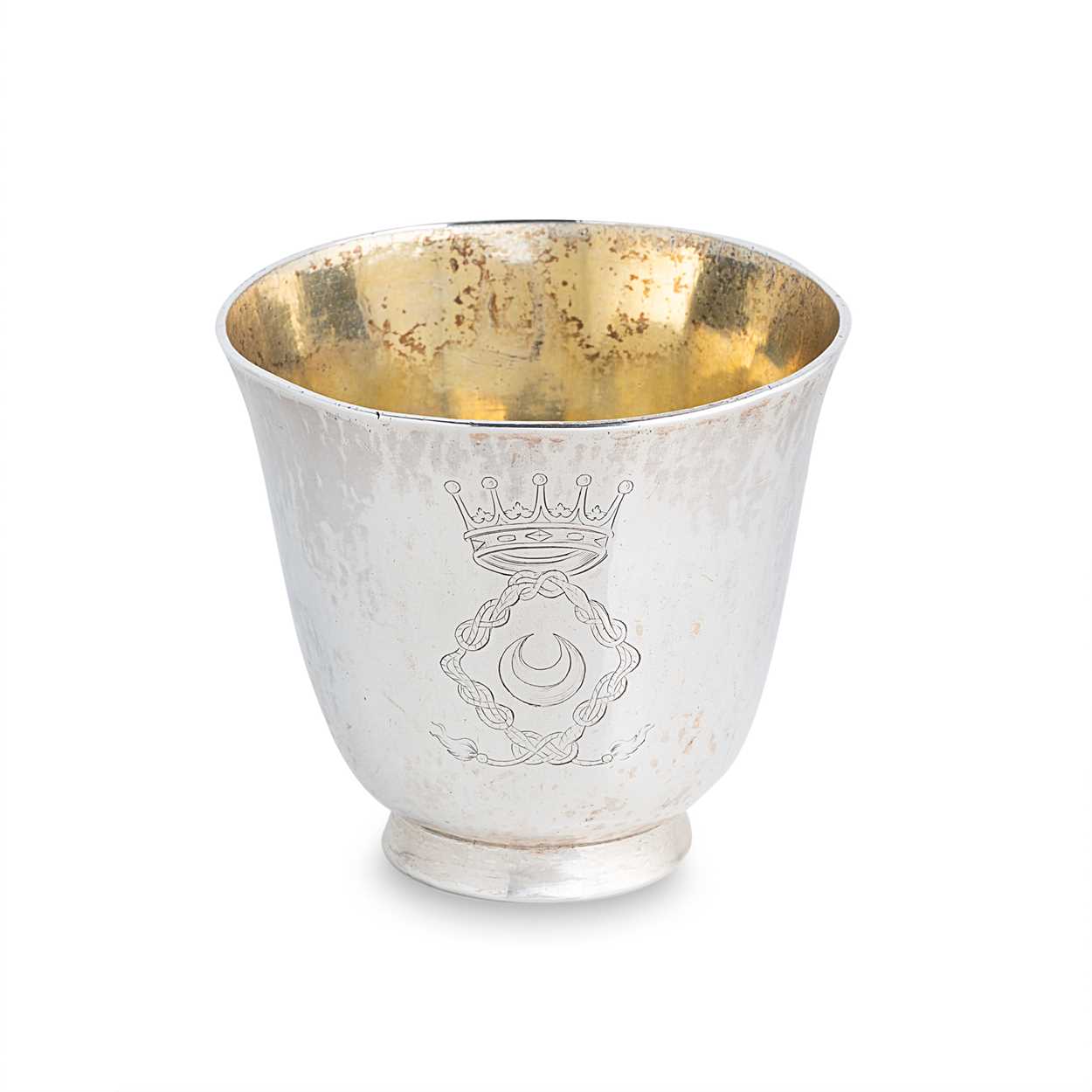 Lot 411 - A (probably) William & Mary wine beaker