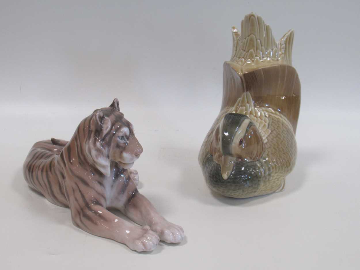 Lot 5 - A Lladro model of a tiger and one of a duck