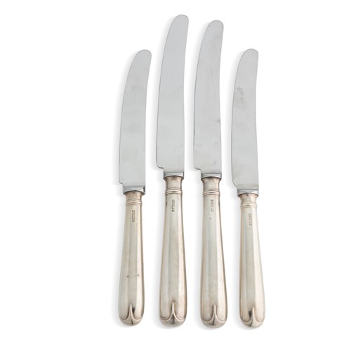 Lot 572 - A 16-piece set of Elizabeth II silver cutlery