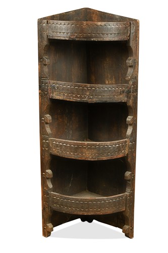 Lot 326 - An Anglo-Indian carved hardwood corner shelf, 19th century